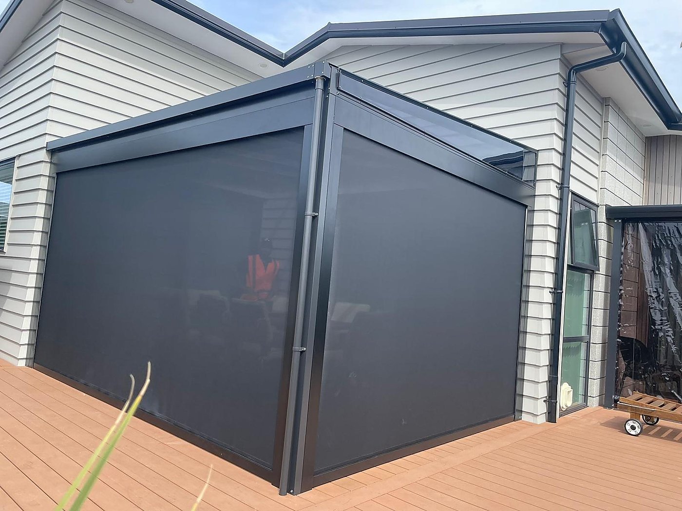 Outdoor blinds on deck corner
