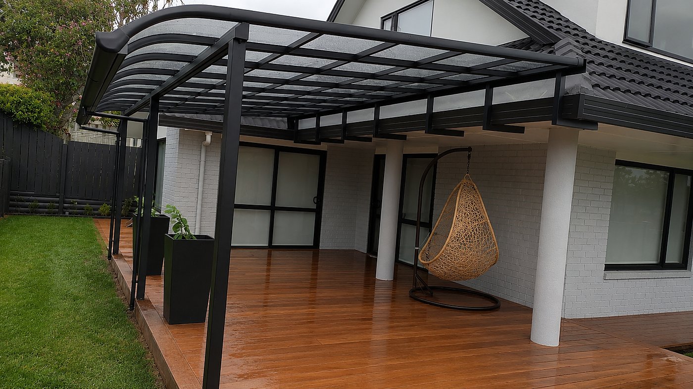 Curved Canopy with gutter outside
